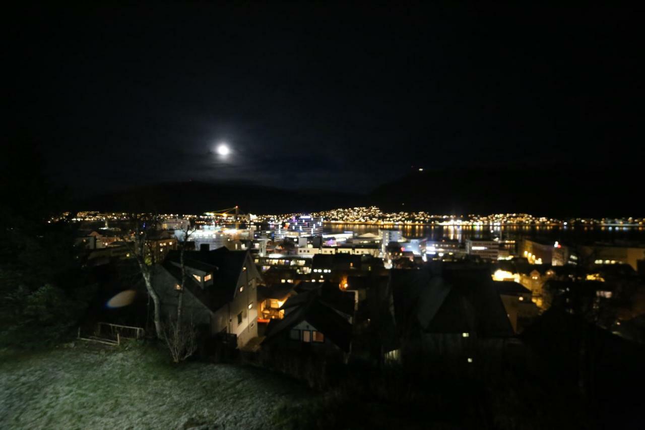 Bramy Apartments The Lux View Tromso Bagian luar foto
